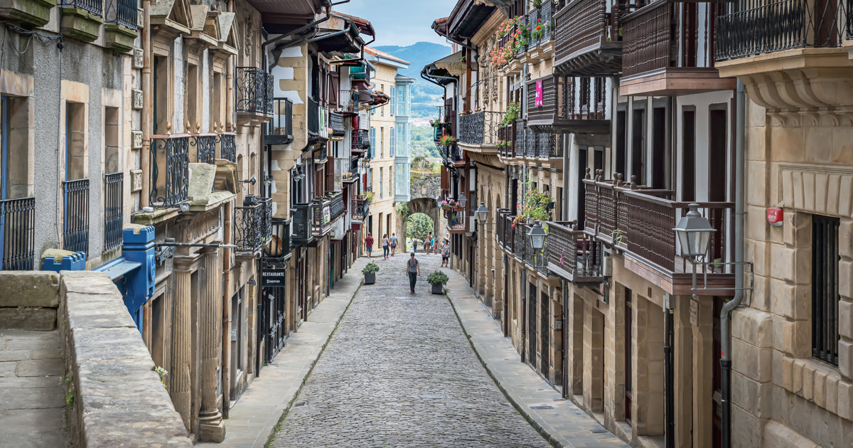 Seg N National Geographic Este Pueblo Vasco Es El M S Bonito Para Una