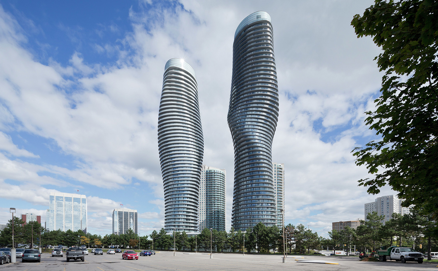 Absolute World Towers de Mississauga (Canadá), de MAD Architects