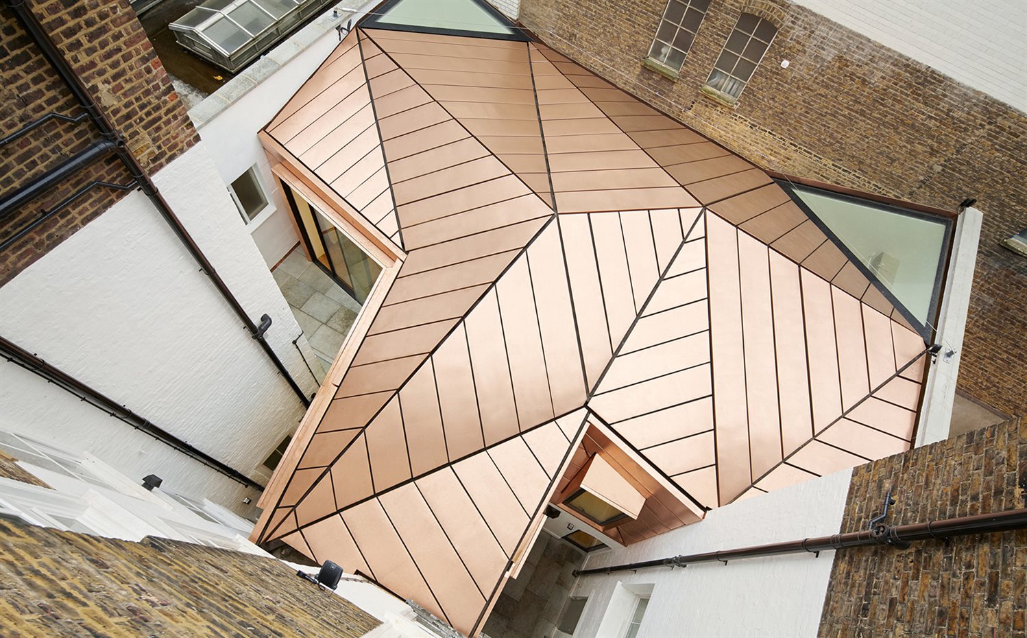 Casa en Great James Street, Londres, de Emrys Architects. Premios Europeos del Cobre en la Arquitectura