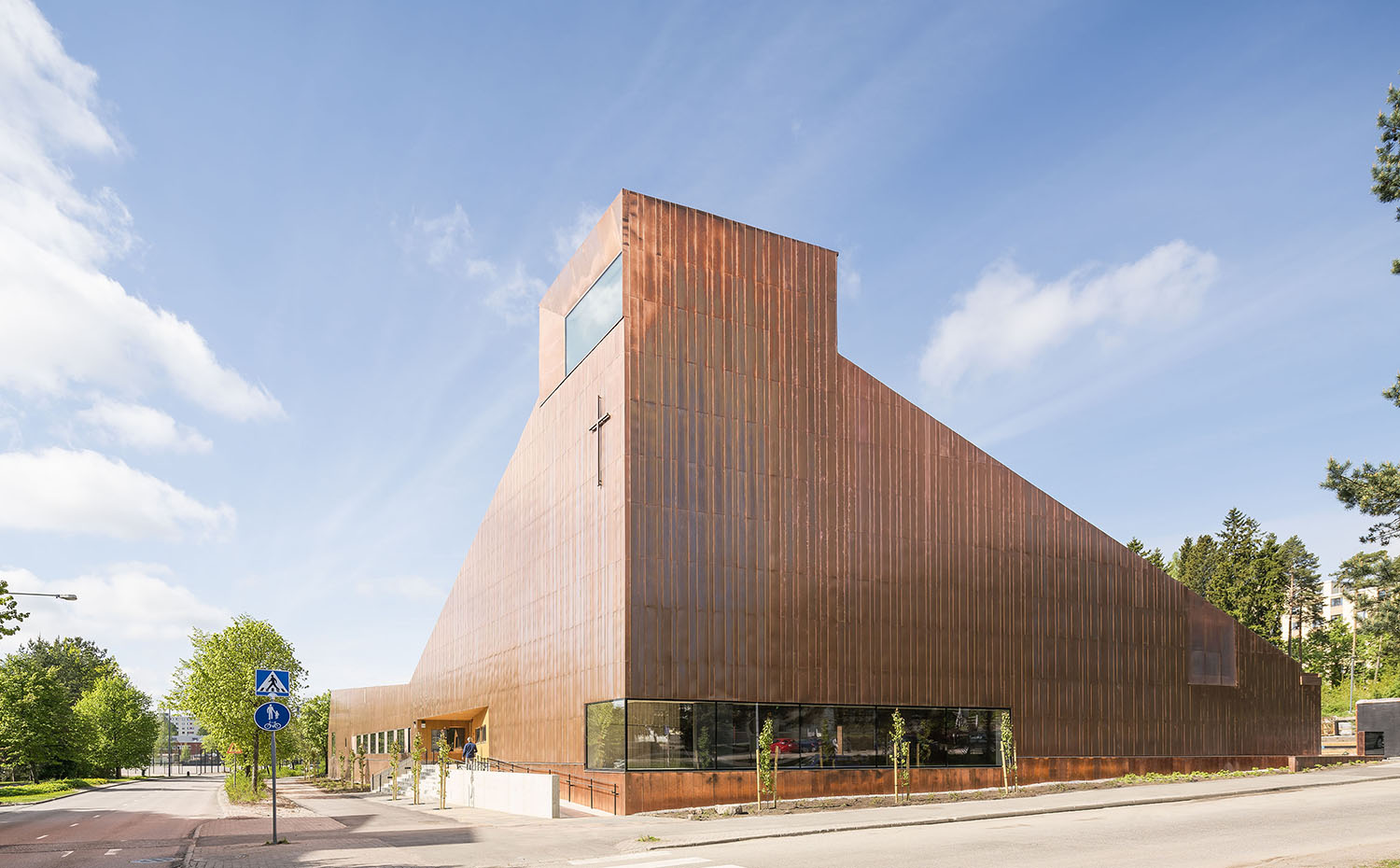 Capilla de Suvela, Espoo (Finlandia), Oopeaa Finalistas de los Premios Europeos del Cobre en la Arquitectura