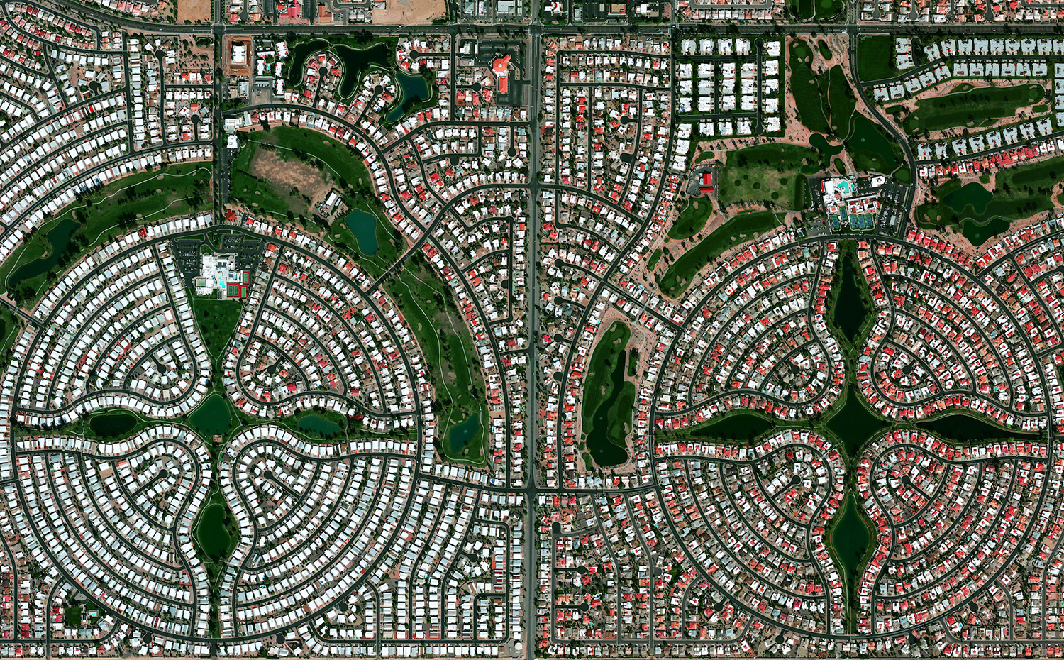 03. Sun Lakes, Arizona. Benjamin Grant / Satellite imagery