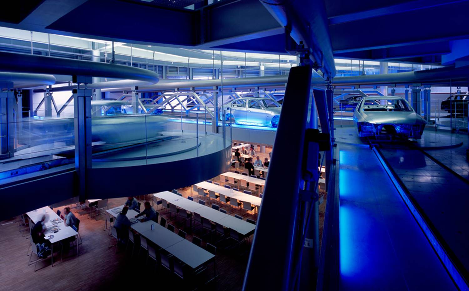 Interior de la fábrica de BMW en Leipzig.