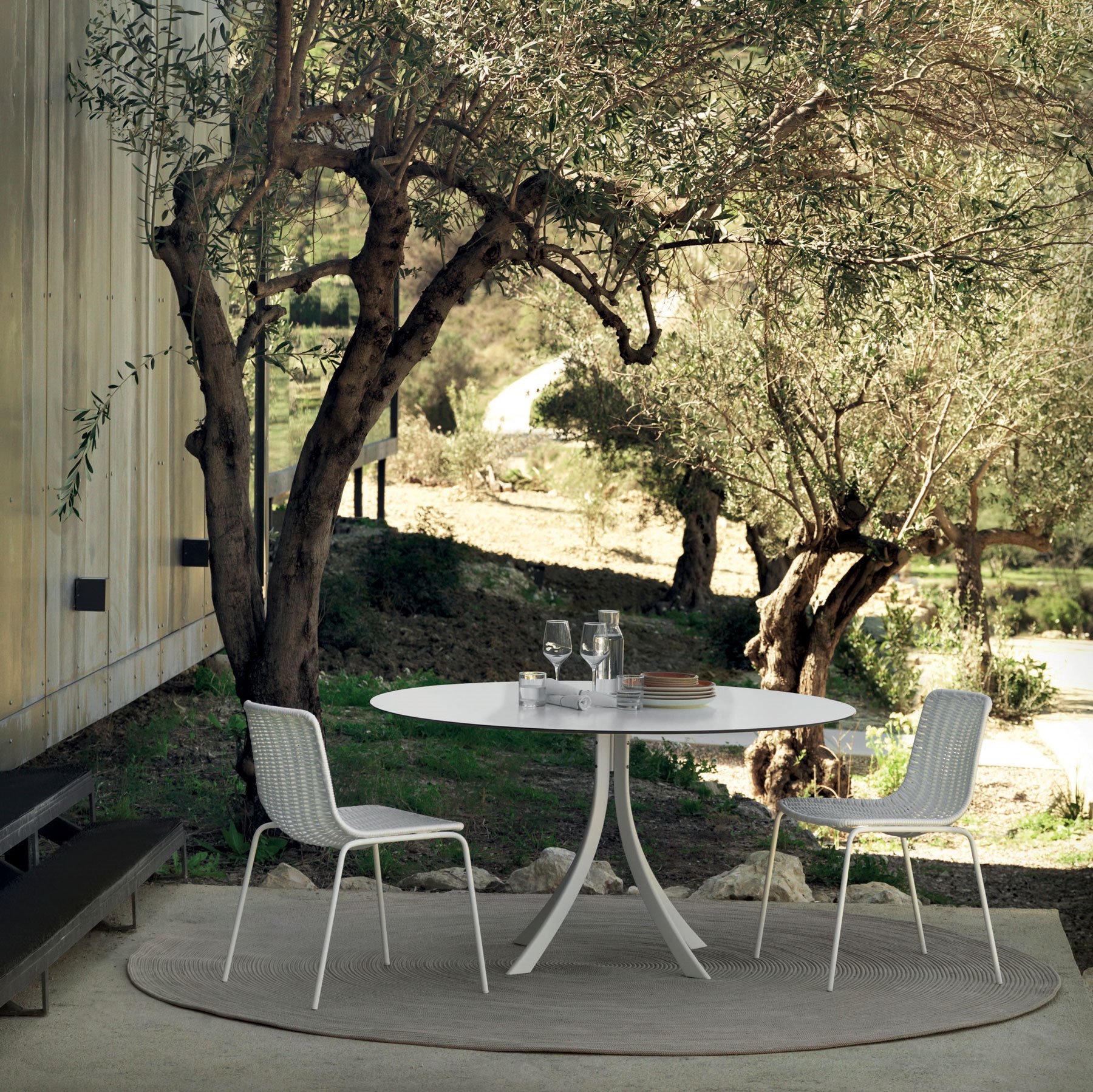 EXPORMIM falcata-outdoor-dining-table-lievore-altherr-molina-expormim-furniture-outdoor-05