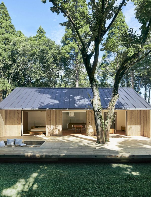 Muji se estrena en la prefabricación con esta casa de madera
