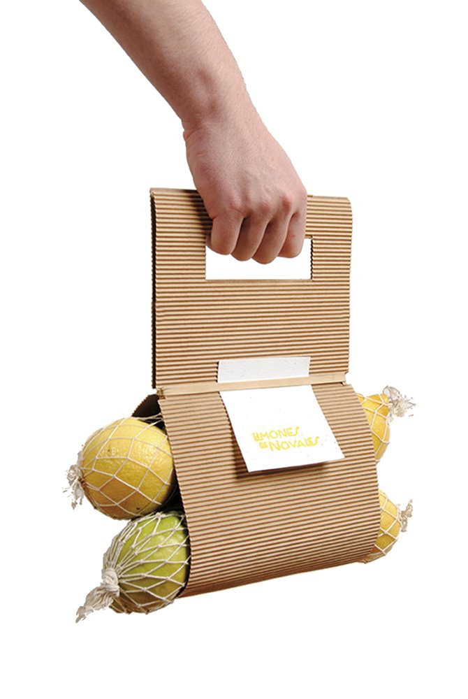 Proyecto de branding con embalaje de cartón corrugado reciclado para los Limones de Novales, diseño del estudio Soberbia.