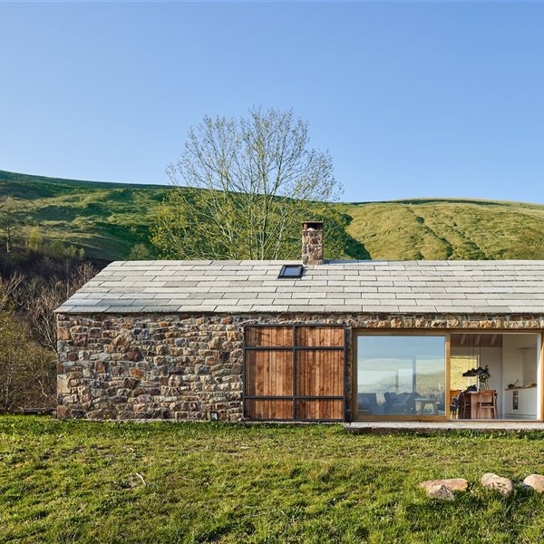 10 casas de piedra para refrescarte este verano