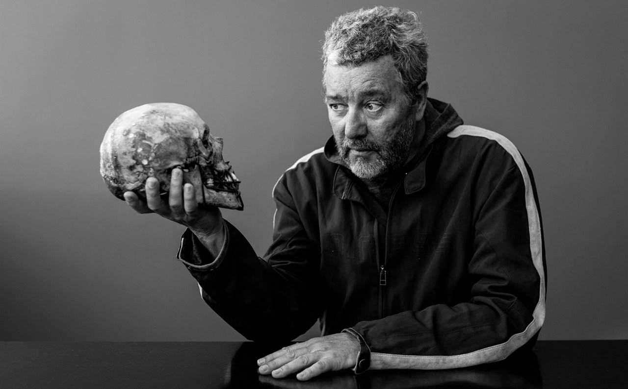 Philippe Starck ha construido alrededor de su figura un personaje que suele jugar con el humor y la ironía en sus apariciones.