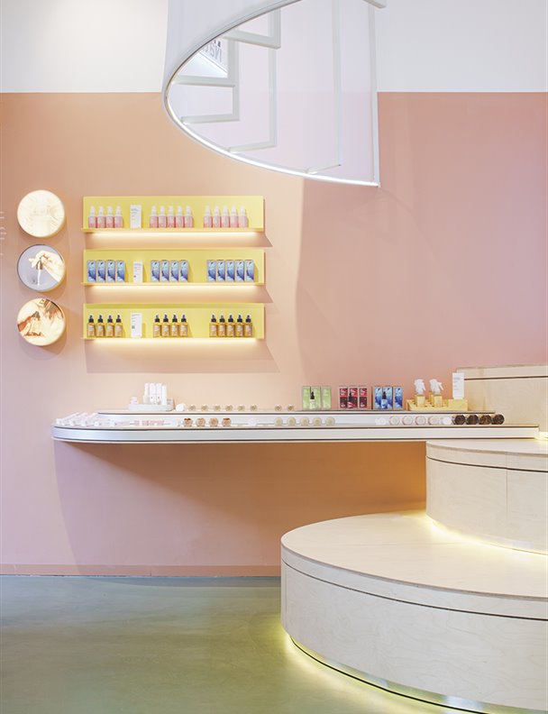 El nuevo espacio de Freshly Cosmetics en Madrid es un oasis millenial