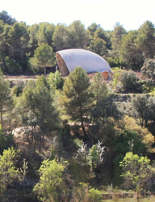 Esta casa en forma de cúpula está en el Matarraña y se alquila por temporadas