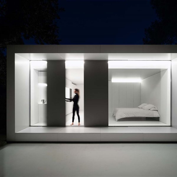 El último proyecto de Fran Silvestre es una moderna casa con interiores minimalistas