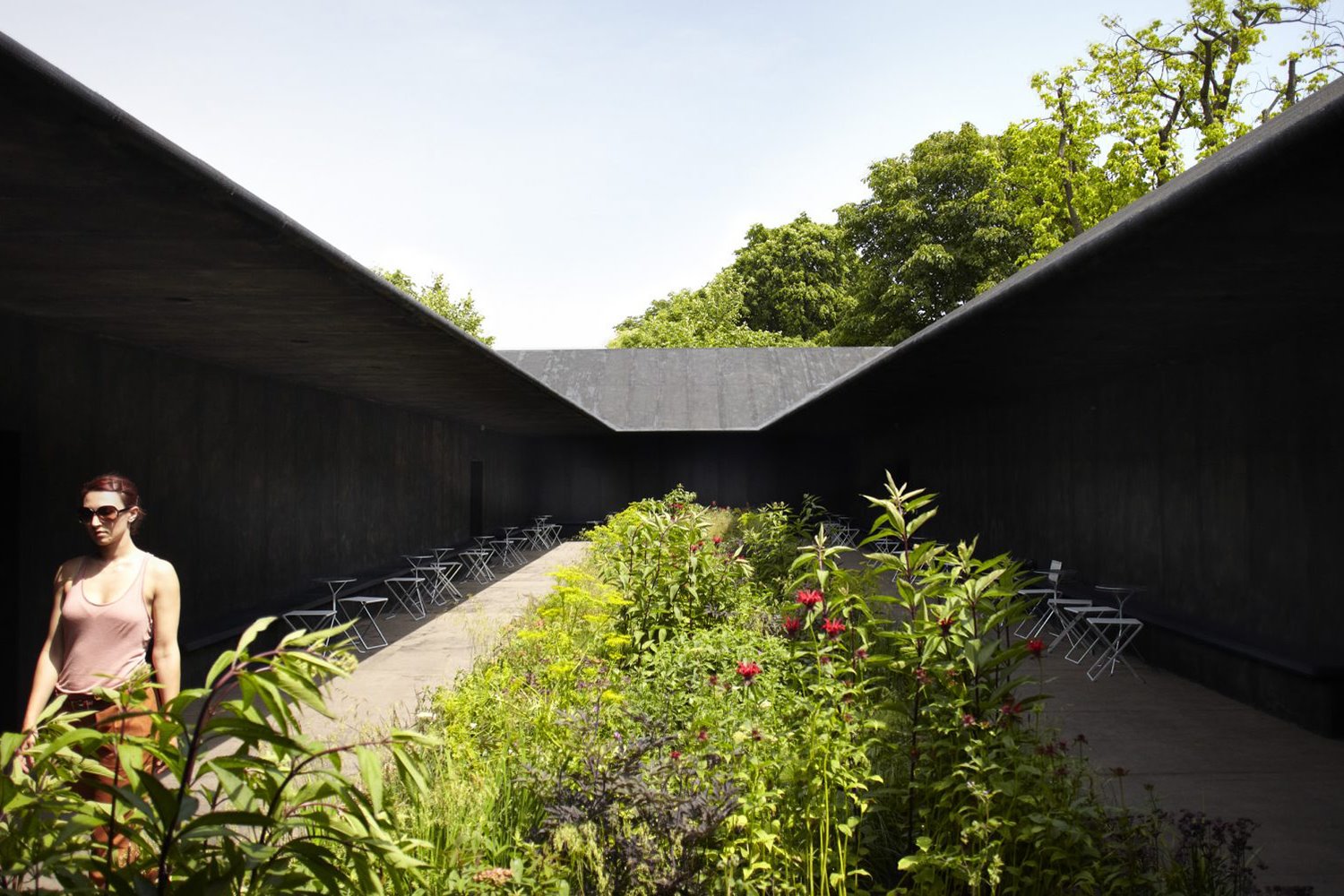 Peter Zumthor, arquitecto suizo, diseñó el Serpentine Pavilion de 2011