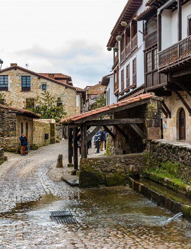 Los cinco pueblos con arquitectura tradicional más bonitos del Cantábrico