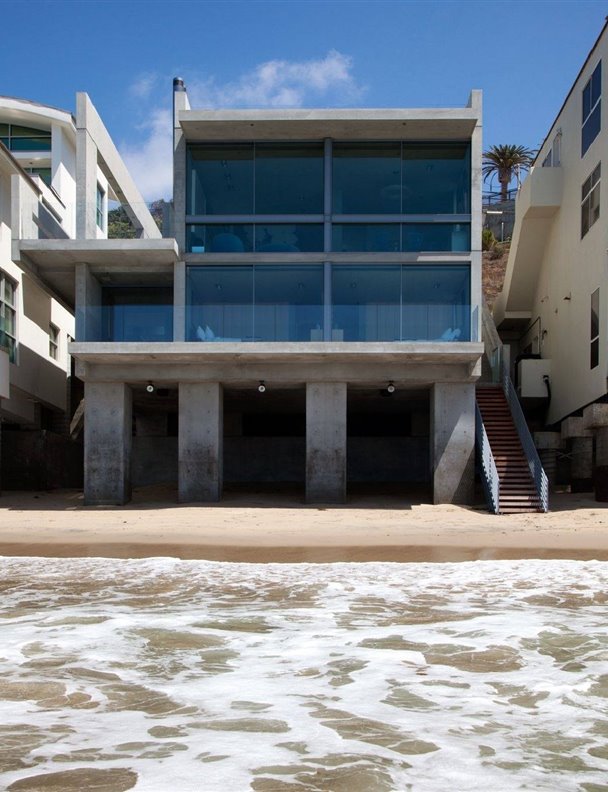 Kanye West paga casi 58 millones de dólares por una casa de Tadao Ando en Malibú