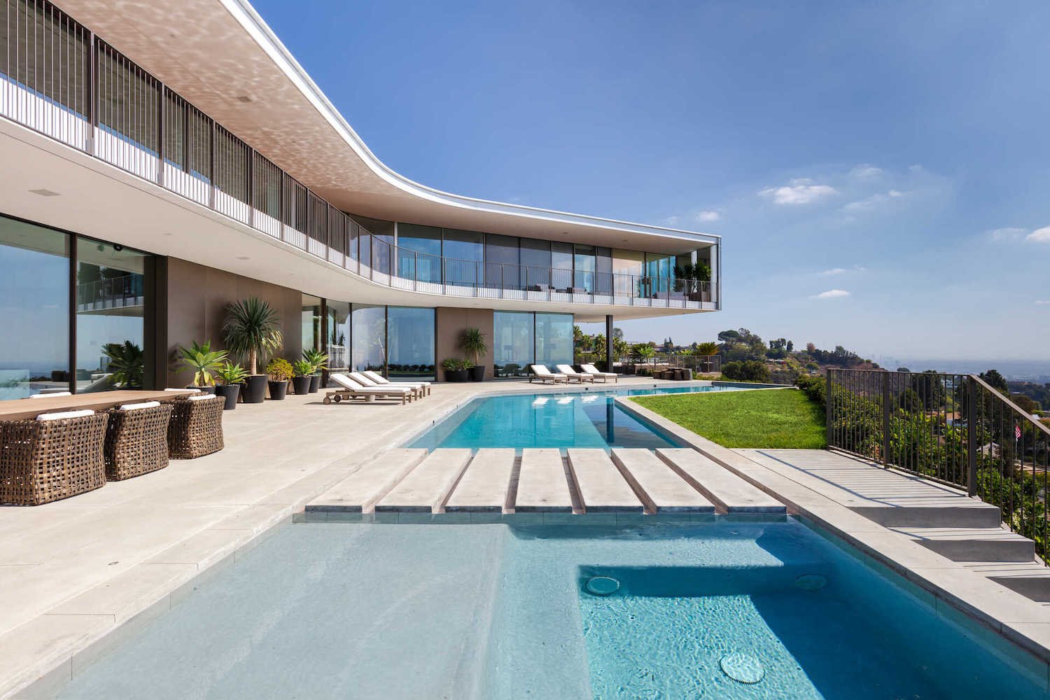 Casa Orum donde Beyonce ha rodado nuevo anuncio para Tiffany terraza y piscina