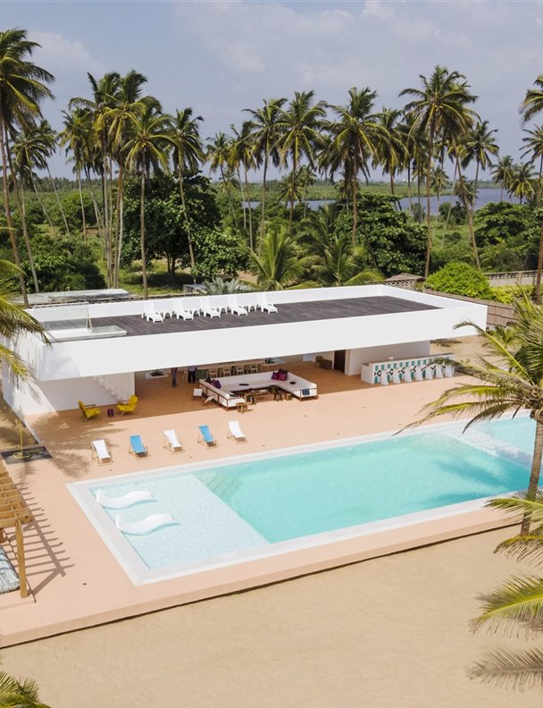 Este pabellón minimalista en Nigeria está pensado para vivir el día perfecto