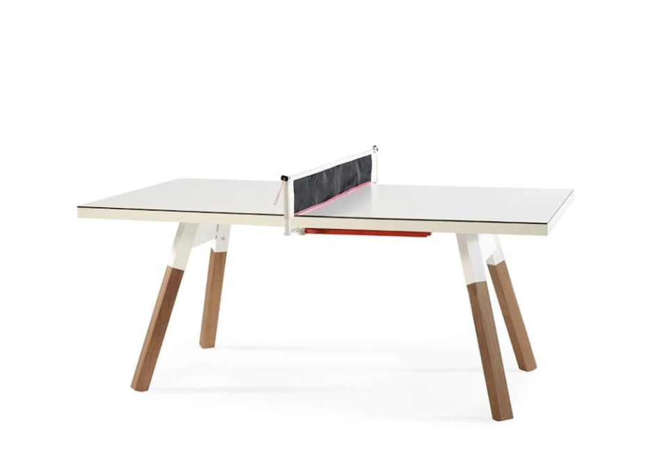 mesa ping pong blanca y madera