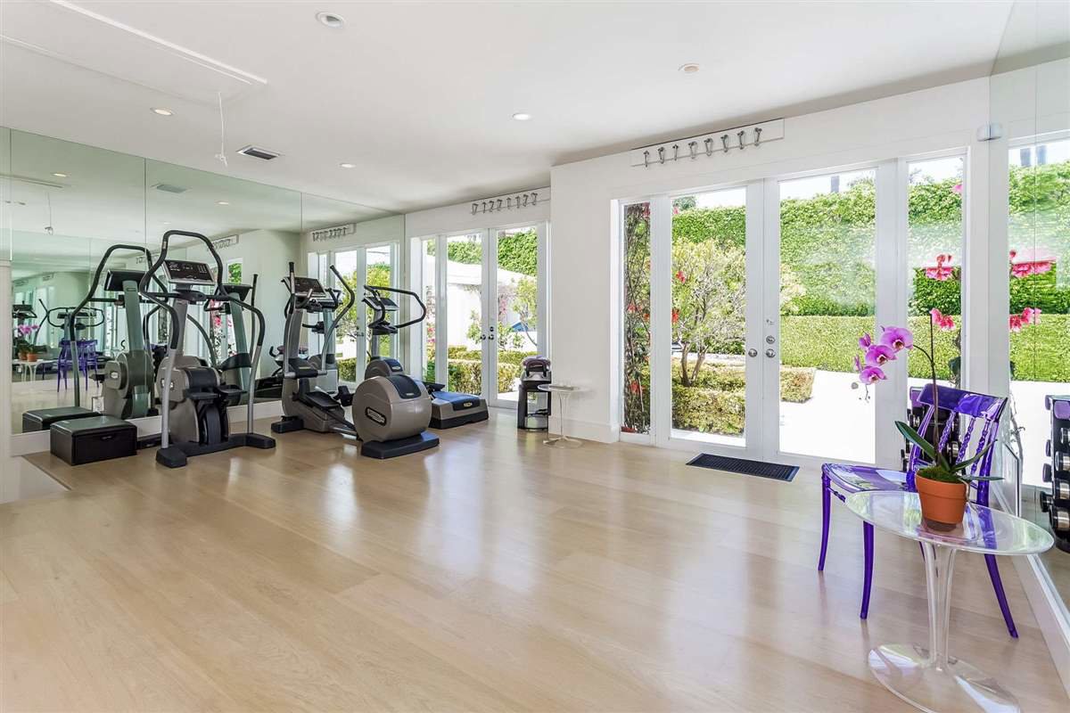 Gimnasio privado de la mansión de Shakira en Miami.