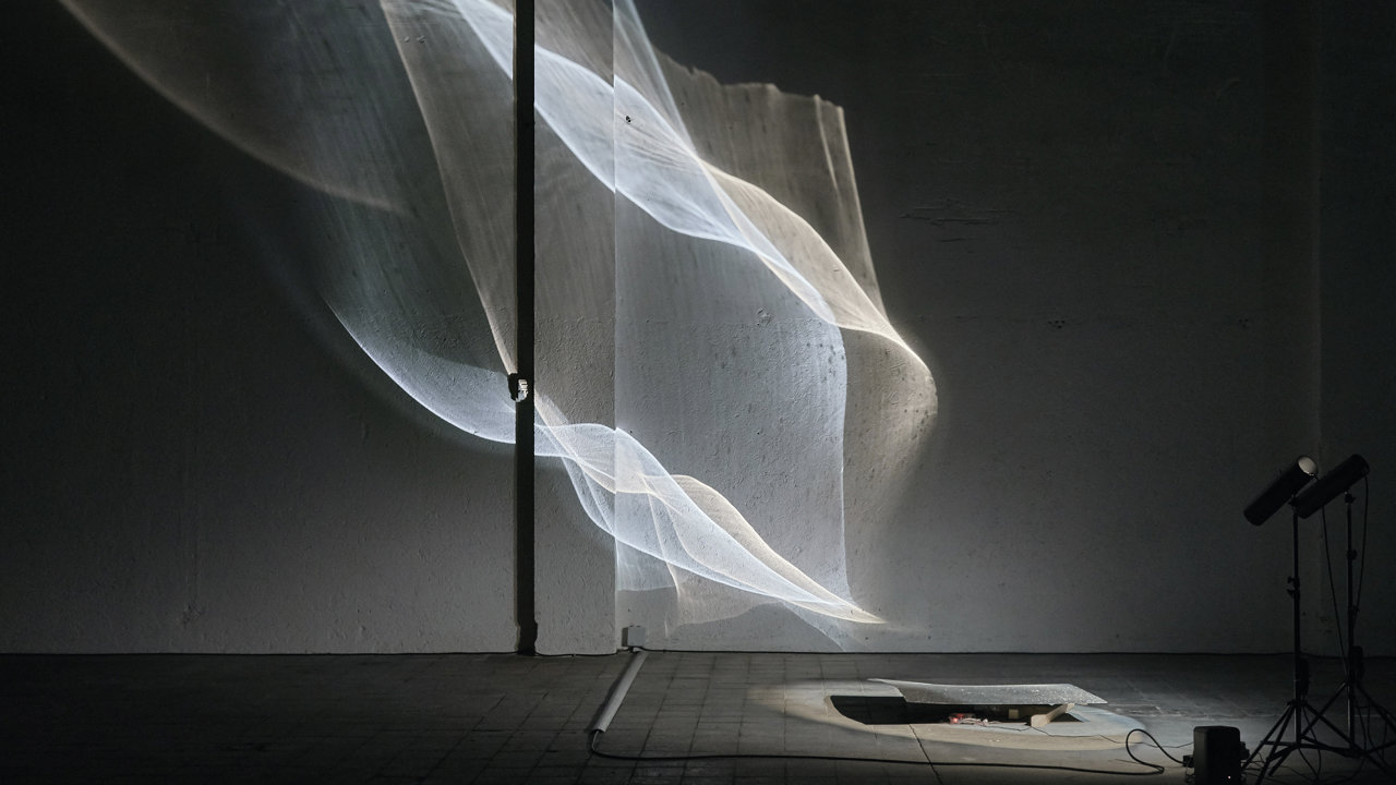 Instalación efímera de luz Reflexions, en colaboración con Simon (2019)