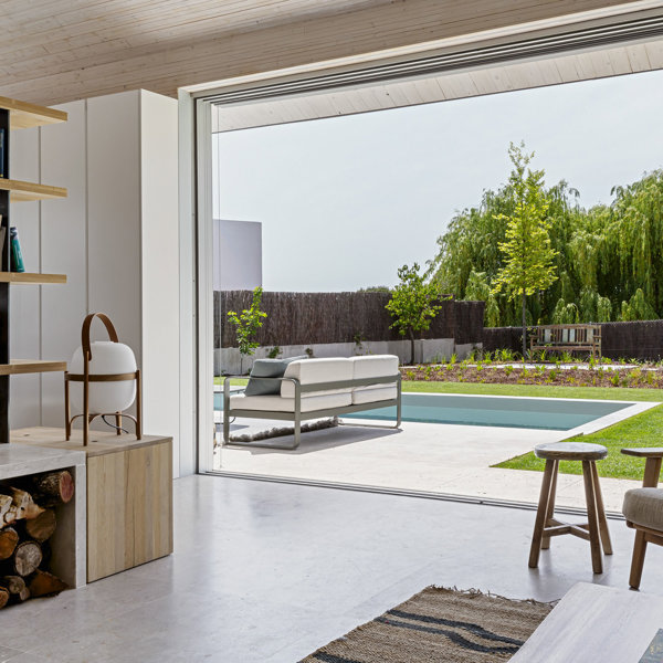 Esta casa con piscina en Valladolid es un auténtico oasis de serenidad y elegancia