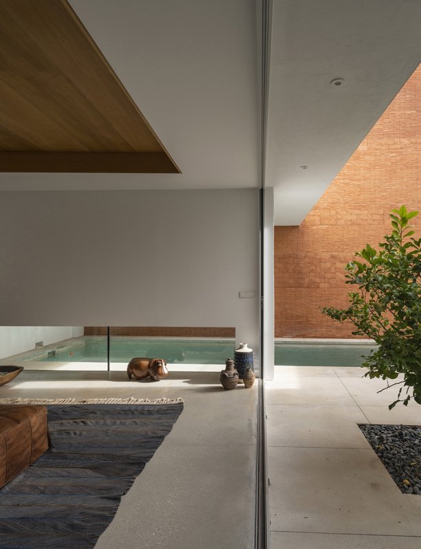 Esta casa de Málaga ha inventado un nuevo estilo: el minimalismo mediterráneo