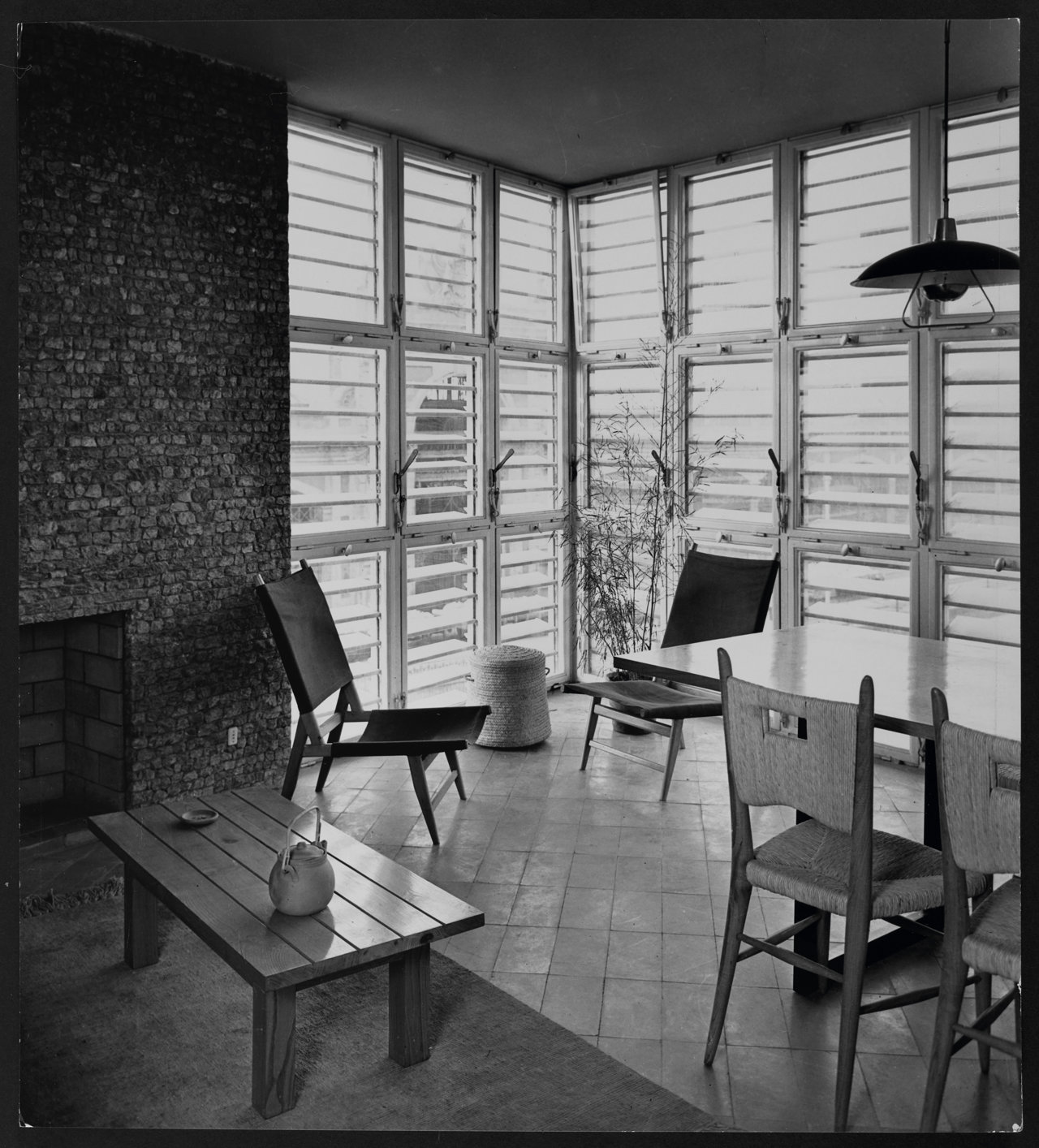 La Barceloneta, viviendas para el Instituto Social de la Marina, Barcelona, 1951. “Con ella, tras la casa Ugalde, creo haber encontrado la buena vía. Ambas, buenas o malas, son verdaderamente mías”