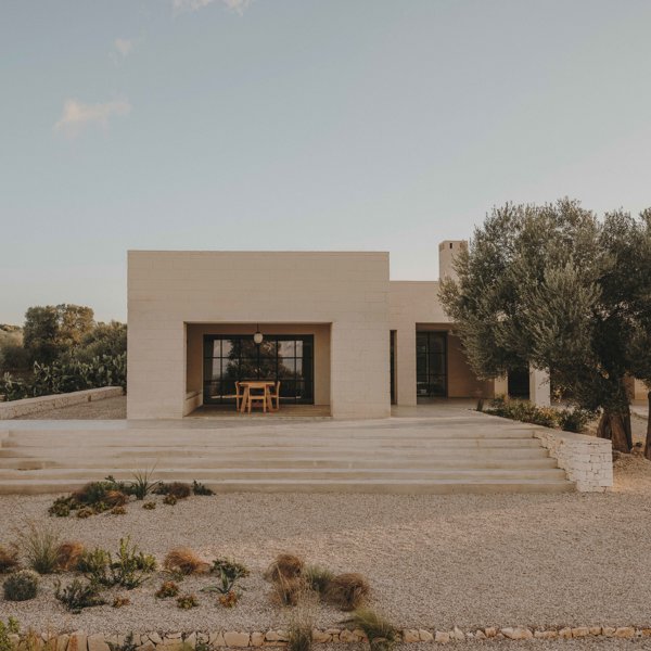 Casa Maiora en Carovigno, en la Puglia italiana, de Studio Andrew Trotter
