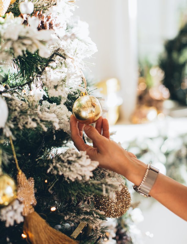 5 errores imperdonables que cometes al decorar el árbol de Navidad: ¡ponles solución!
