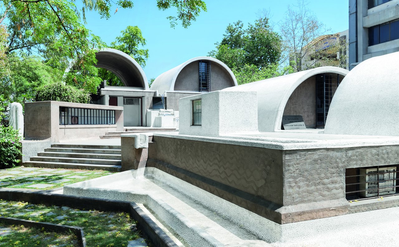 Estudio del arquitecto Balkrishna Doshi en Ahmedabad, 1980.