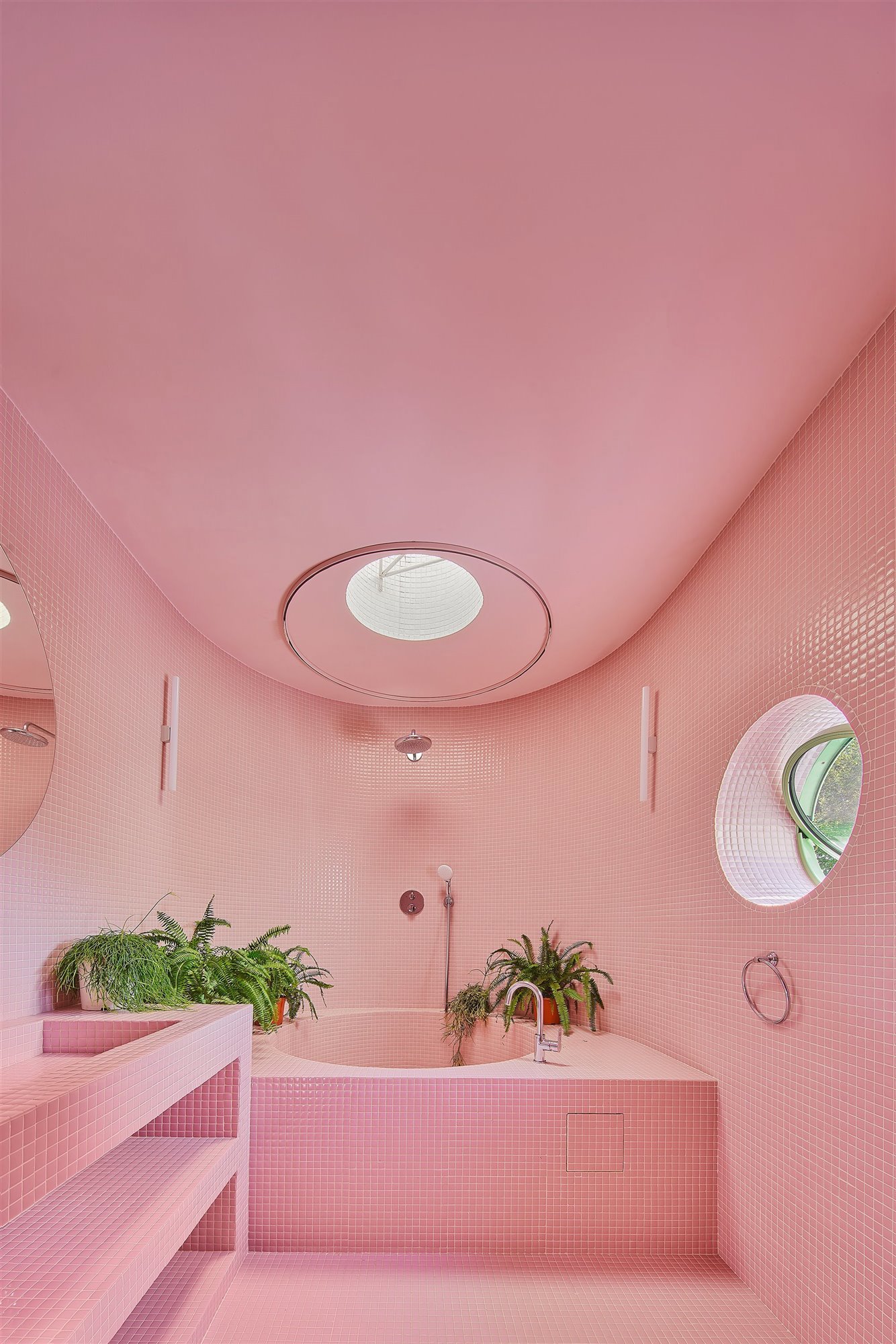 baño en color rosa