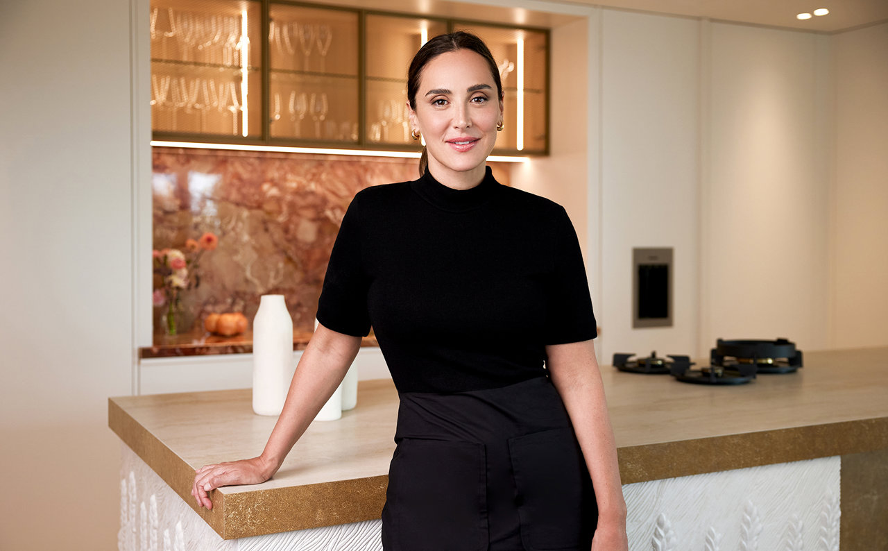 Tamara Falcó en la cocina de su casa