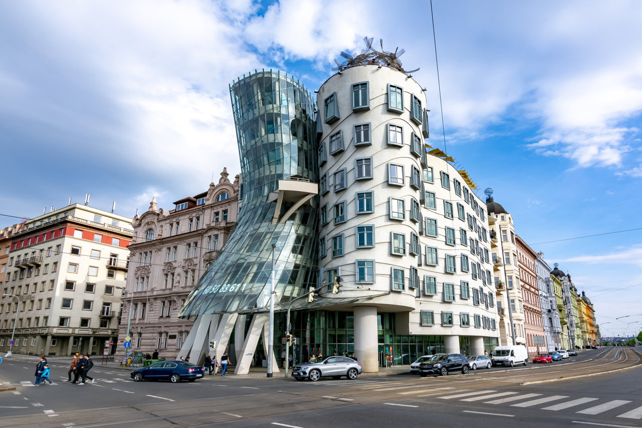 Casa Danzante de Gehry en Praga