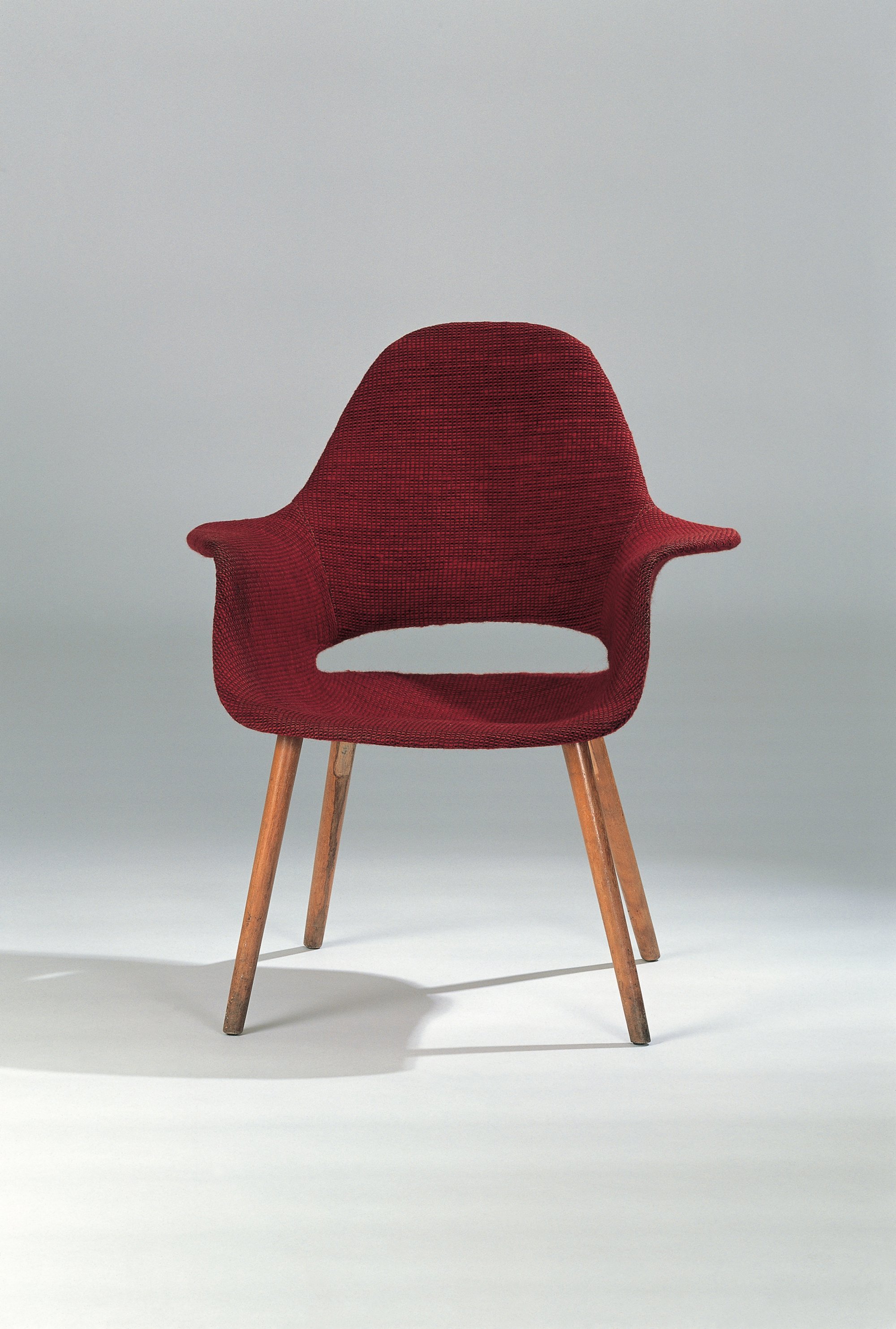 silla roja Charles Eames y Eero Saarinen