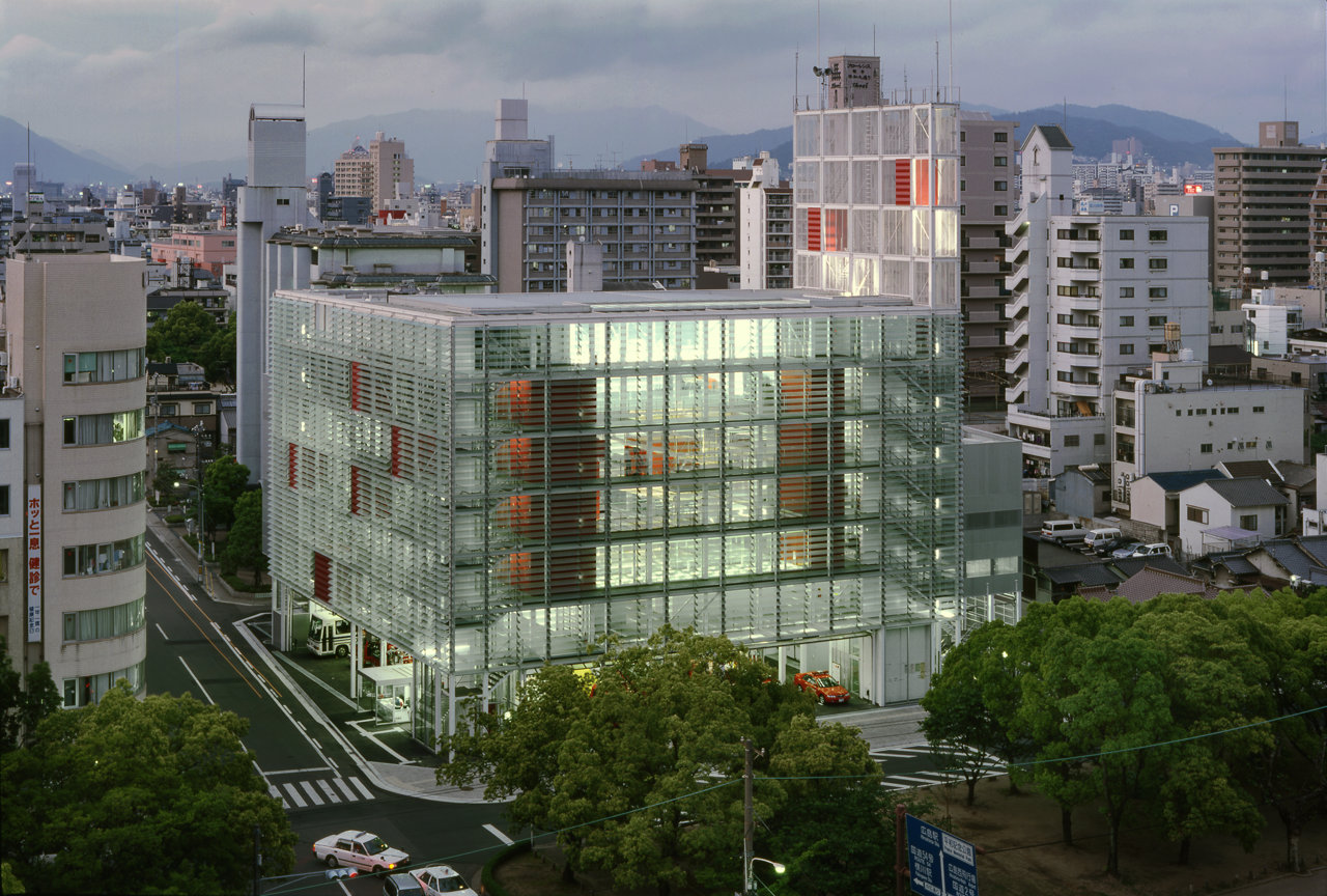 Estación de bomberos Hiroshima Nishi (2000)