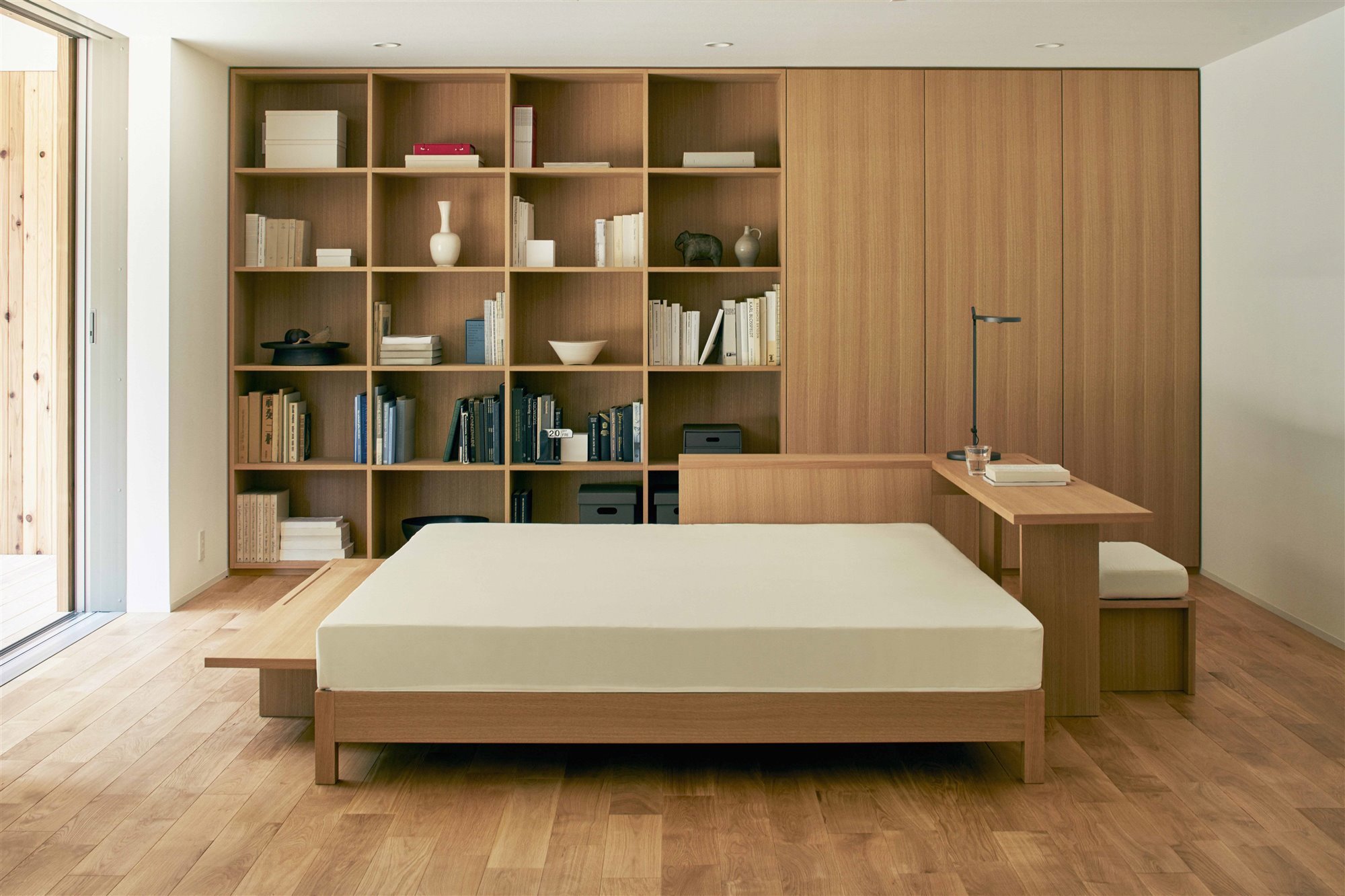 dormitorio en madera natural Muji