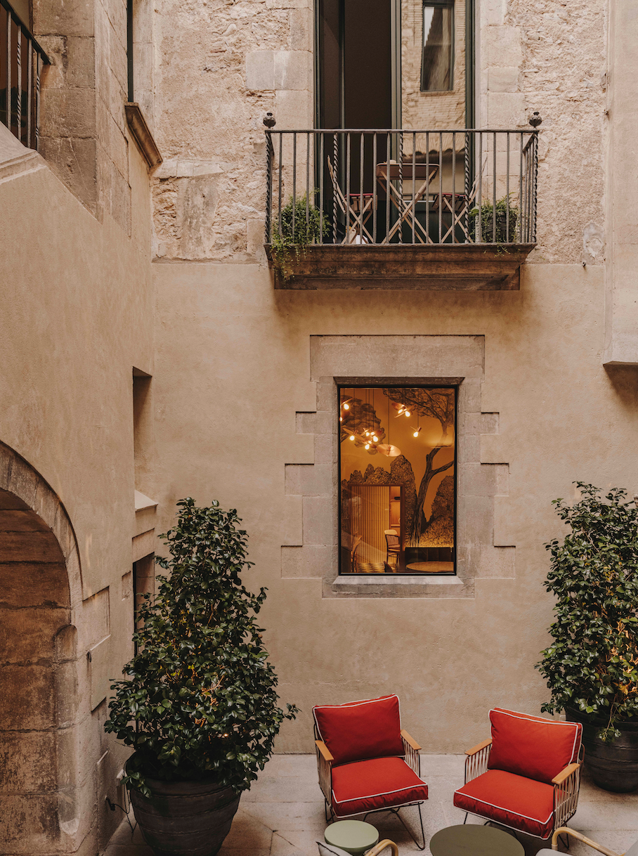 7  palacio Girona convertido hotel de lujo