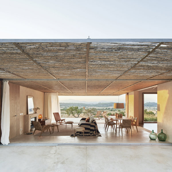 Las terrazas más espectaculares vistas en 'Arquitectura y Diseño': 9 espacios minimalistas, naturales y bohemios que son una fuente de inspiración máxima