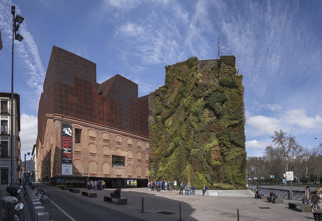 Muro verde del CaixaForum de Madrid, del paisajista Patrick Blanc