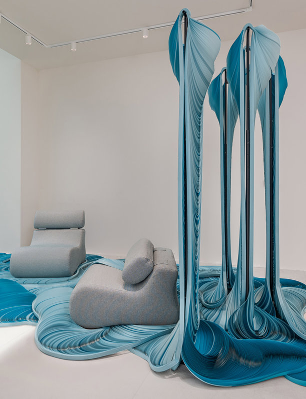 Kave Home funde arte y decoración con la instalación artística de Daniele Papuli con motivo de la Milán Design Week