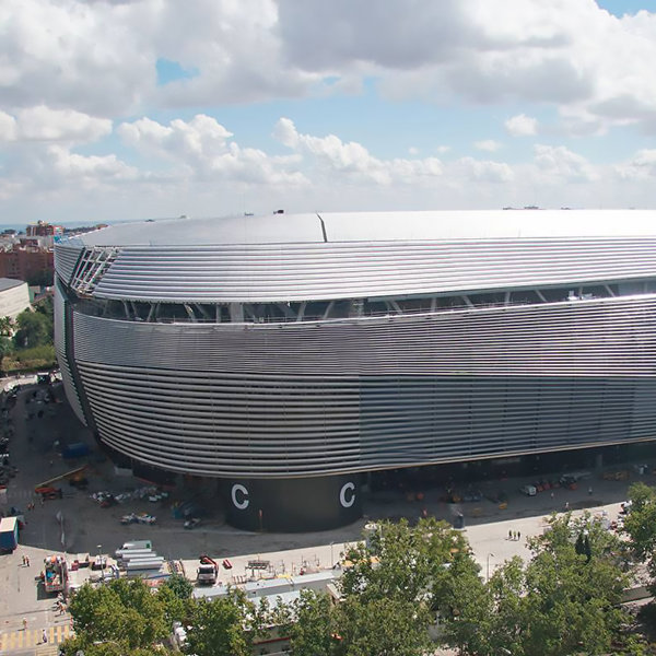 Descubre 6 estadios de fútbol que ya son iconos (o lo serán pronto) de la arquitectura contemporánea