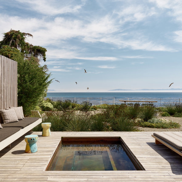 Las 6 piscinas en terrazas de madera que más nos han cautivado en Arquitectura y Dise��o