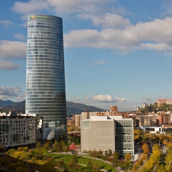 Los edificios más sostenibles de España: 6 ejemplos de innovación ecológica que redefinen la arquitectura española