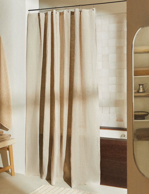 NO son mamparas: las cortinas de ducha vuelven a ser tendencia y estas 5 de Zara Home son las más elegantes