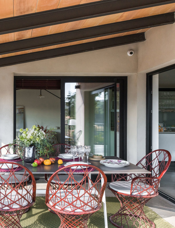 Las casas de campo ya no son como antes y esta pequeña masía catalana es la prueba