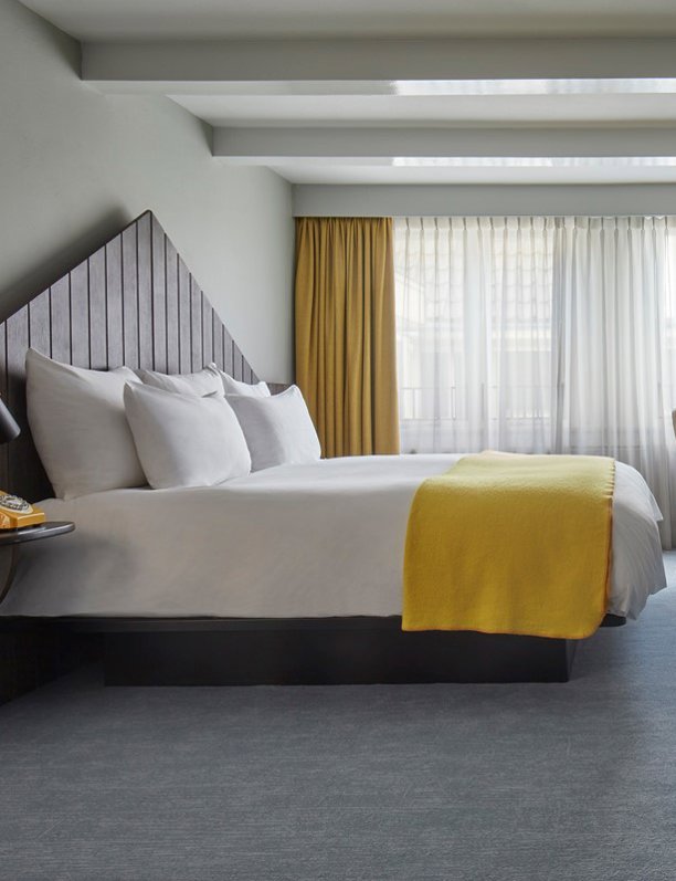 5 tendencias en la decoración de dormitorios en 2025 directamente importadas de los hoteles más elegantes del mundo