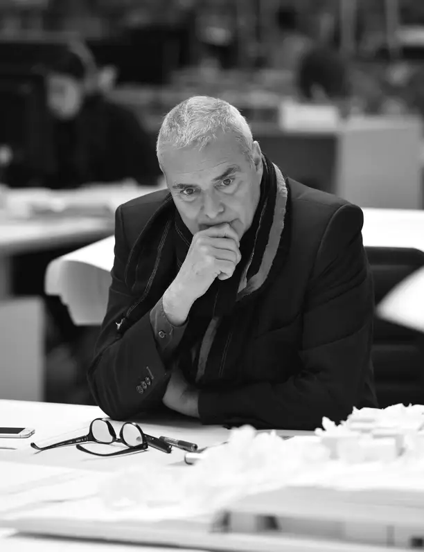 Dominique Perrault: conoce al arquitecto (y genio) que ha pensado la Villa Olímpica de París