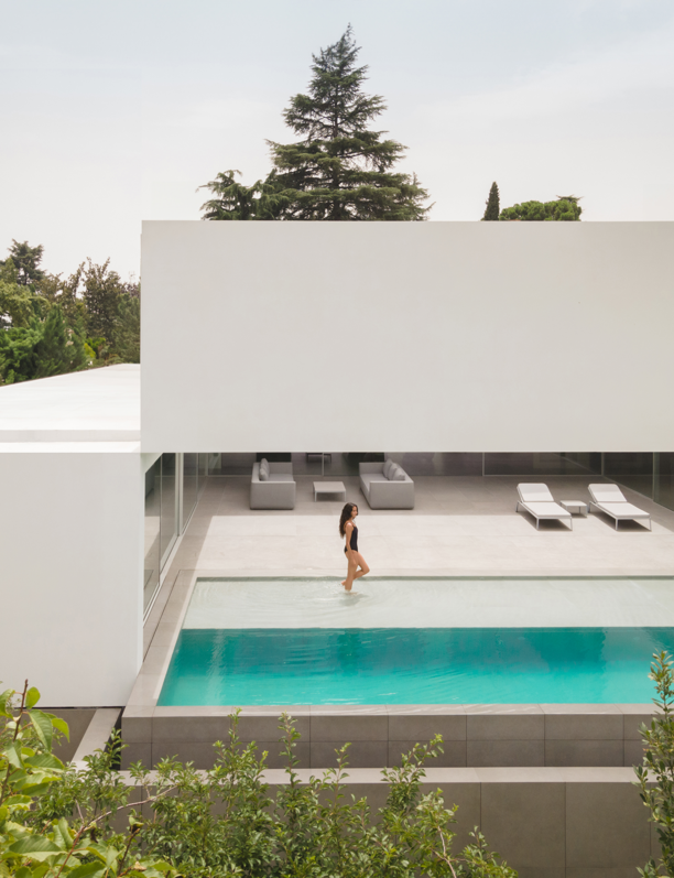 Una casa en Madrid de espacios abiertos que reinterpreta el ‘compluvium‘ romano