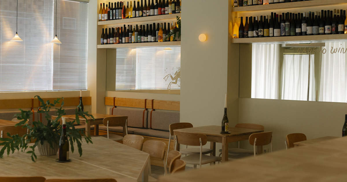 El nuevo bar de vinos naturales del que todo el mundo habla está en Gijón y celebra la diversidad del vino