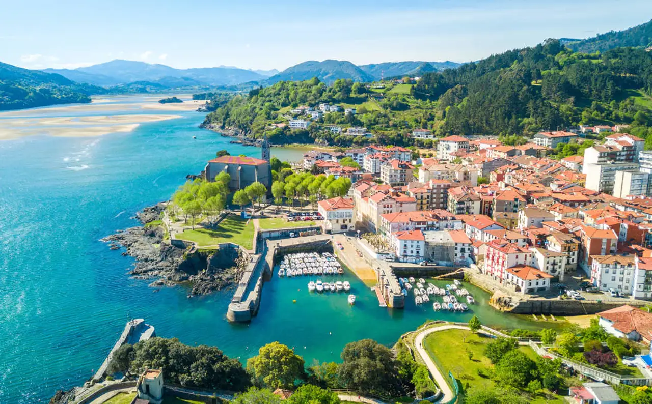 Mundaka, el pueblo más bonito para visitar en agosto según National Geographic