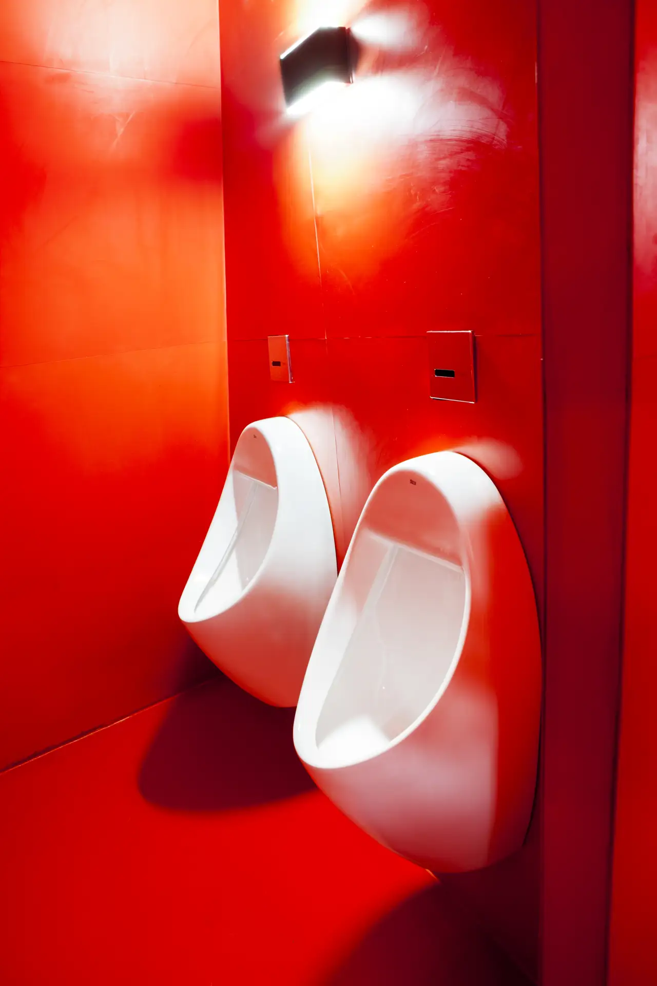 Eiffel Tower   1sr floor   Urinals Roca