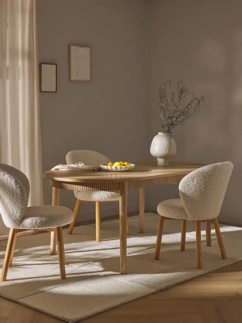 Mesa de comedor extensible Calary de roble y abedul